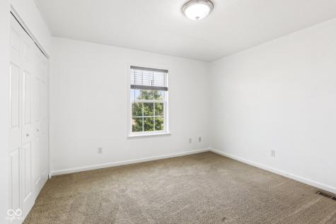 2128 Creekstone Drive Columbus IN 47201