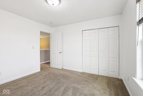 2128 Creekstone Drive Columbus IN 47201