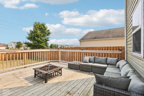 2128 Creekstone Drive Columbus IN 47201