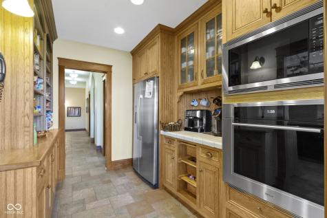 12010 Landover Lane Fishers IN 46037