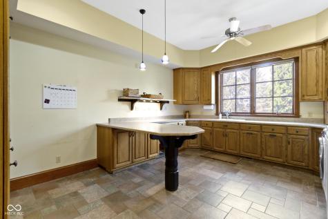 12010 Landover Lane Fishers IN 46037