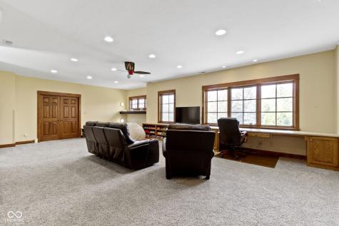 12010 Landover Lane Fishers IN 46037