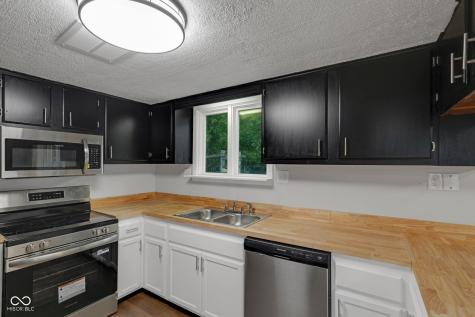 2525 E Jackson Street Muncie IN 47303