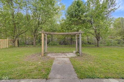 2525 E Jackson Street Muncie IN 47303