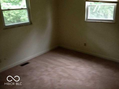 5429 E Burgess Avenue Indianapolis IN 46219