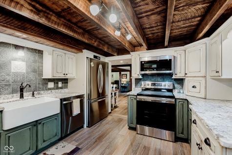 7825 E 500 S Zionsville IN 46077