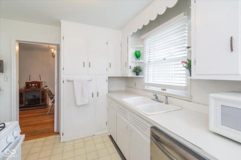 1683 Conner Street Noblesville IN 46060