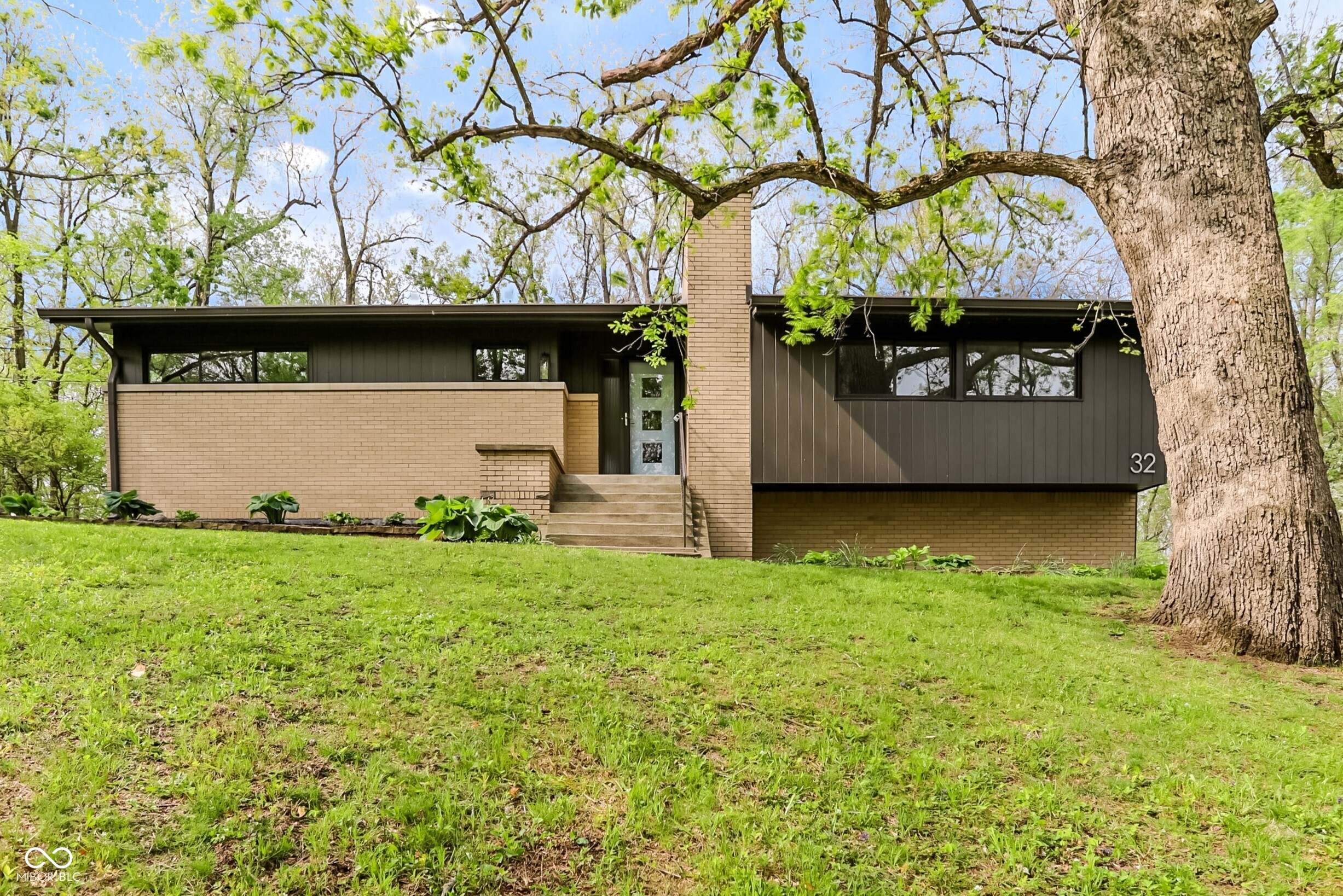 32 Circle Drive Carmel IN 46032