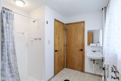 32 Circle Drive Carmel IN 46032