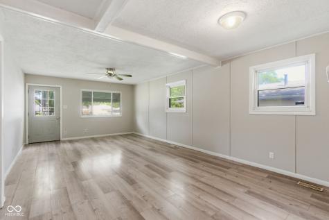 729 Auvergne Avenue Indianapolis IN 46203