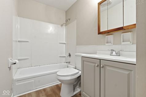 729 Auvergne Avenue Indianapolis IN 46203