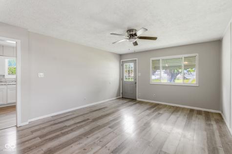 729 Auvergne Avenue Indianapolis IN 46203