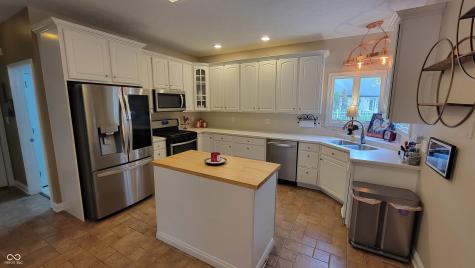 5773 Station Hill Drive Avon IN 46123