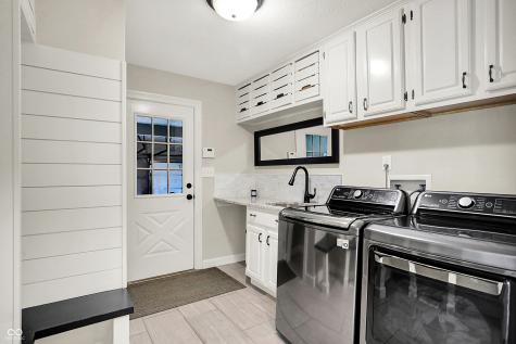 1898 Corniche Drive Zionsville IN 46077