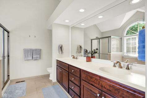 1898 Corniche Drive Zionsville IN 46077