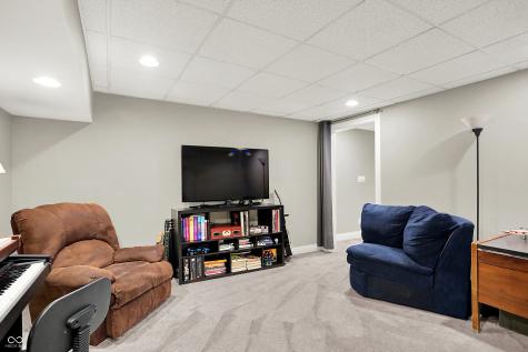 1898 Corniche Drive Zionsville IN 46077