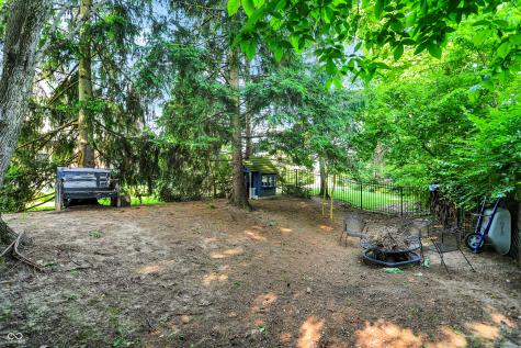 1898 Corniche Drive Zionsville IN 46077