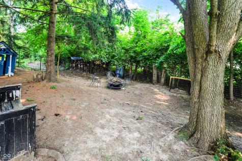 1898 Corniche Drive Zionsville IN 46077