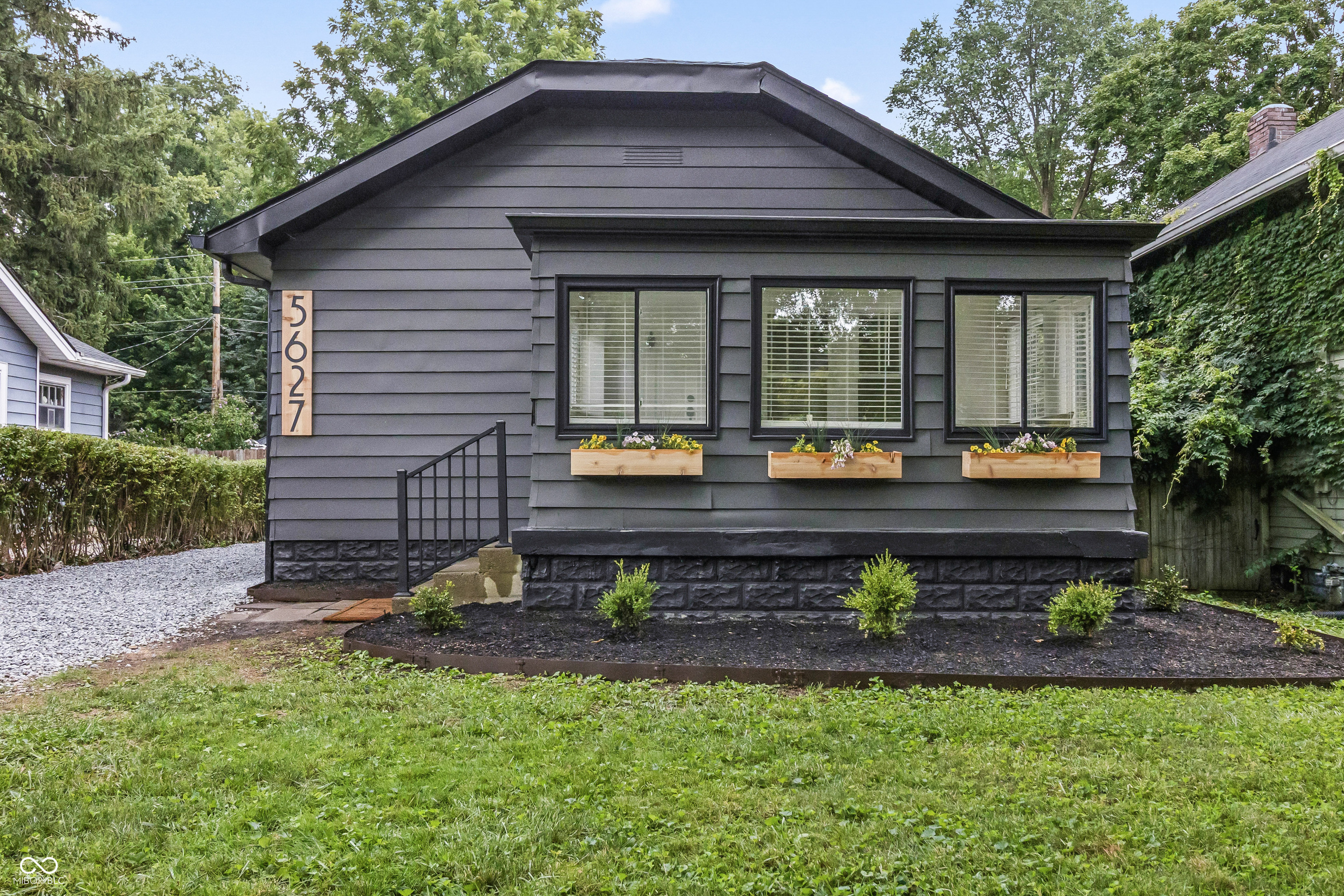 5627 Winthrop Avenue Indianapolis IN 46220
