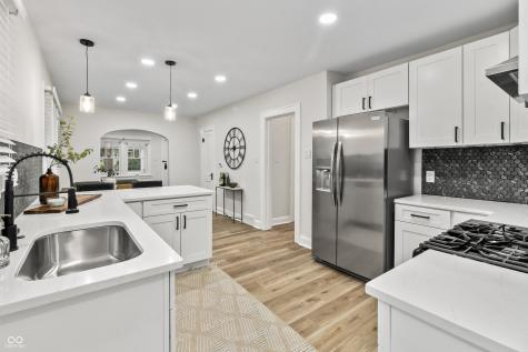 5627 Winthrop Avenue Indianapolis IN 46220