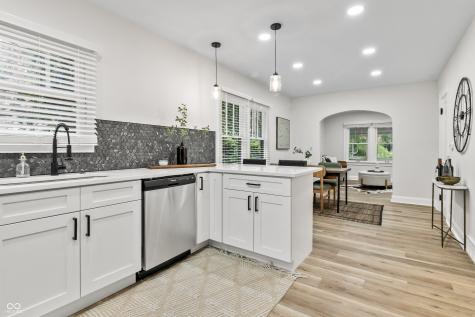 5627 Winthrop Avenue Indianapolis IN 46220