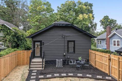 5627 Winthrop Avenue Indianapolis IN 46220