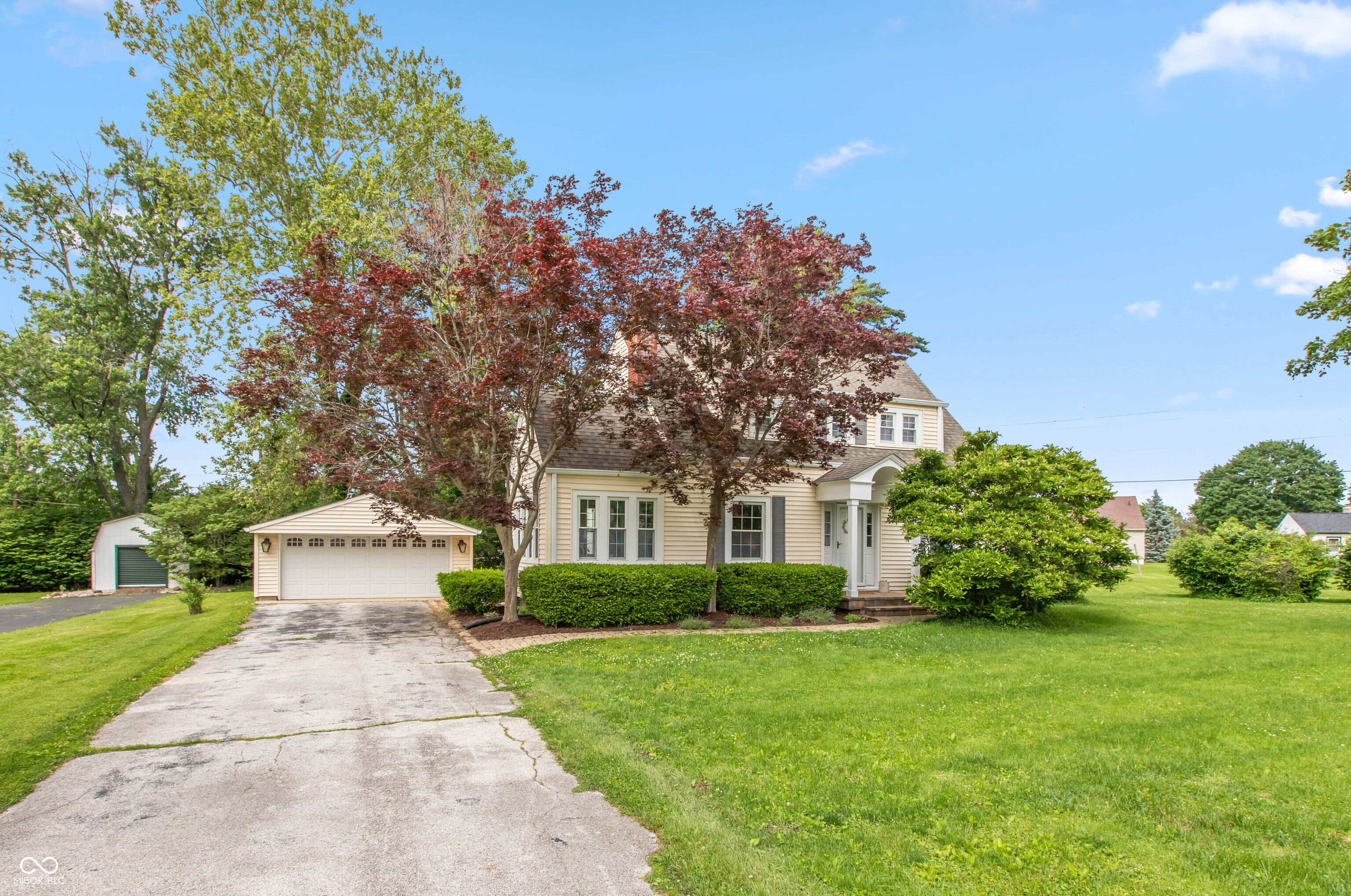 312 Orchard Lane Greenwood IN 46142