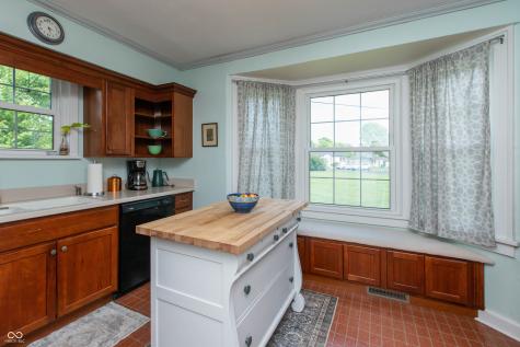 312 Orchard Lane Greenwood IN 46142