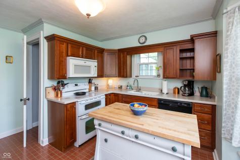 312 Orchard Lane Greenwood IN 46142