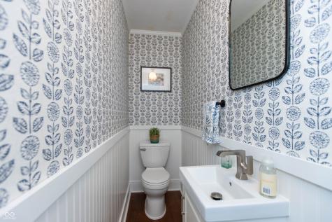 312 Orchard Lane Greenwood IN 46142