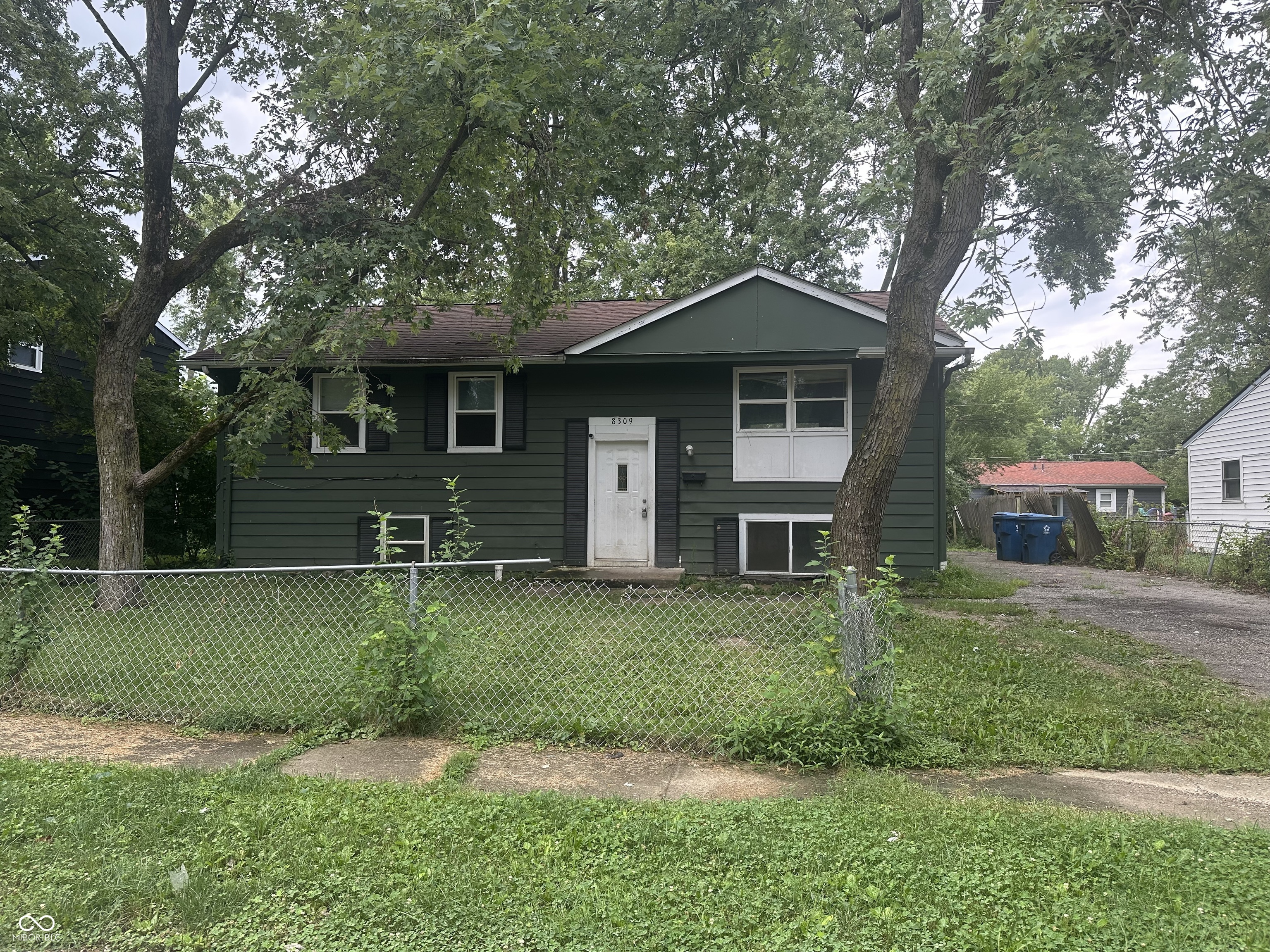 8309 E 41st Place Indianapolis IN 46226