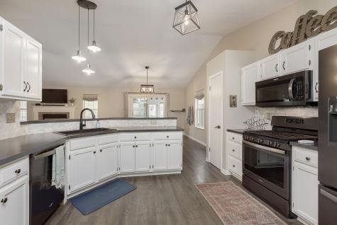 8260 Bayshore Lane Avon IN 46123
