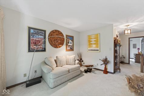 8002 N Lakeview Drive Unionville IN 47468