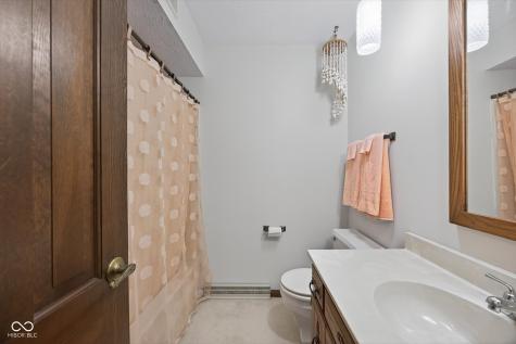 8002 N Lakeview Drive Unionville IN 47468