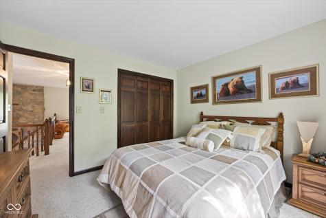 8002 N Lakeview Drive Unionville IN 47468