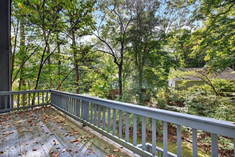 8002 N Lakeview Drive Unionville IN 47468