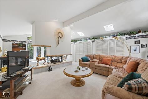 8002 N Lakeview Drive Unionville IN 47468