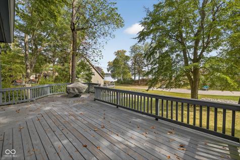 8002 N Lakeview Drive Unionville IN 47468