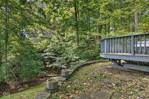 8002 N Lakeview Drive Unionville IN 47468
