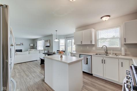 825 Palisades Court Greenwood IN 46143