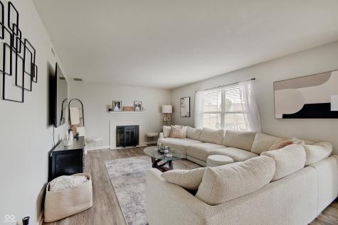 825 Palisades Court Greenwood IN 46143