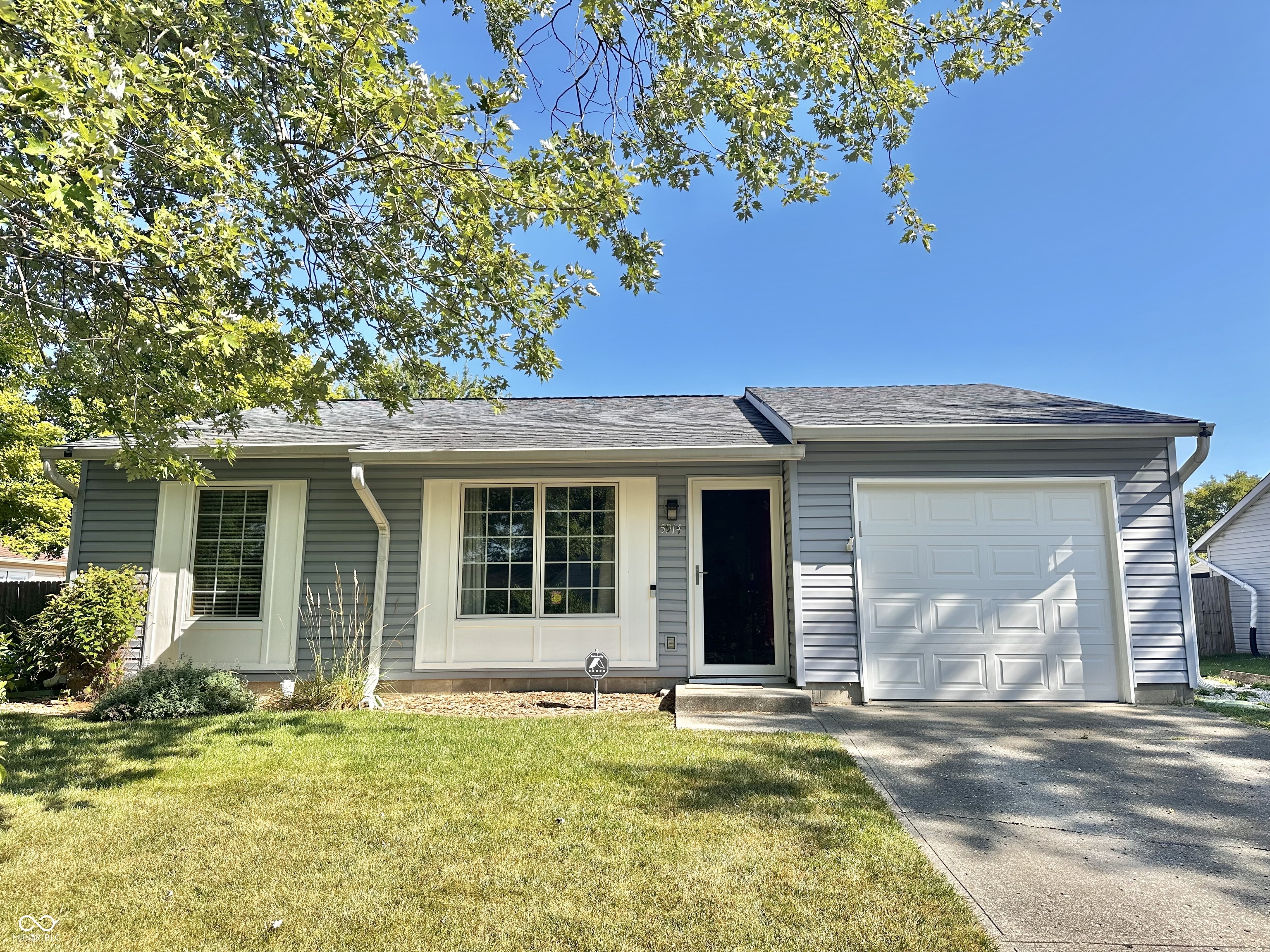 5914 Beau Jardin Drive Indianapolis IN 46237