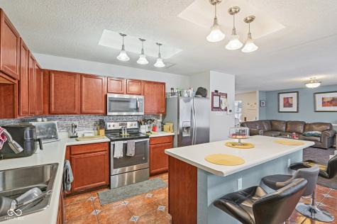 4927 Flame Way Indianapolis IN 46254