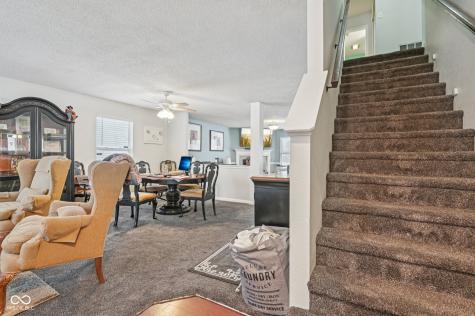 4927 Flame Way Indianapolis IN 46254
