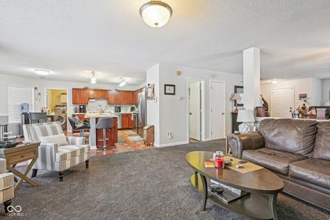 4927 Flame Way Indianapolis IN 46254