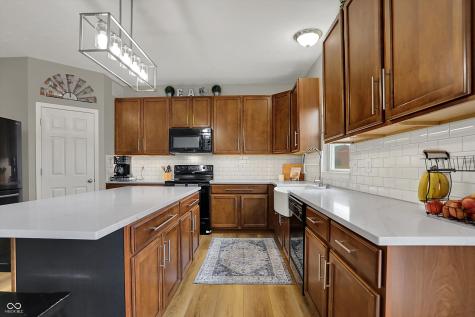 8734 Blue Marlin Drive Indianapolis IN 46239