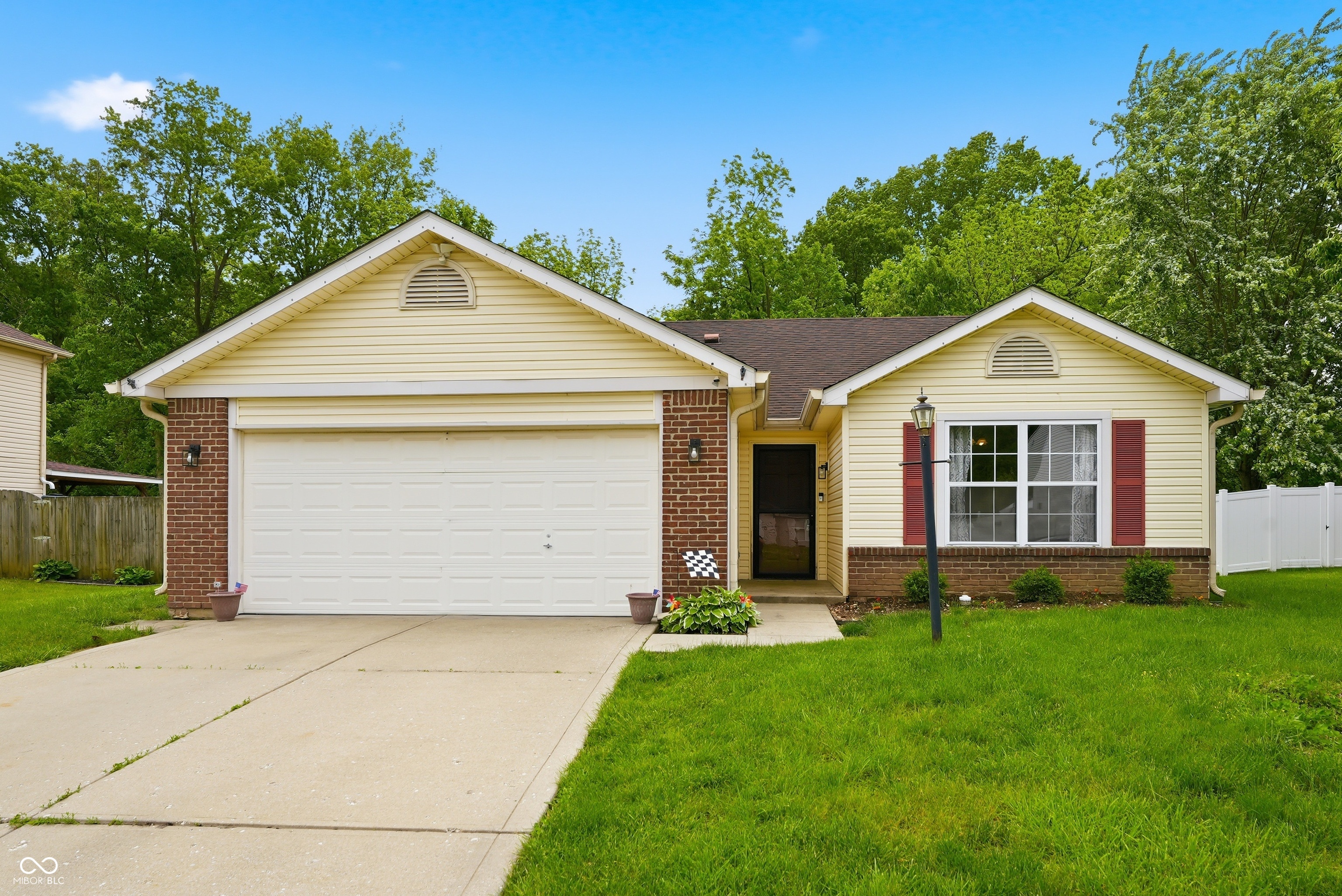 5427 Claybrooke Drive Indianapolis IN 46221