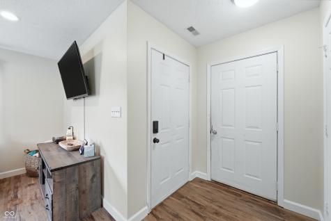 5427 Claybrooke Drive Indianapolis IN 46221