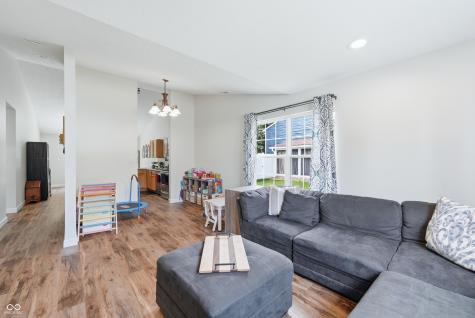 5427 Claybrooke Drive Indianapolis IN 46221