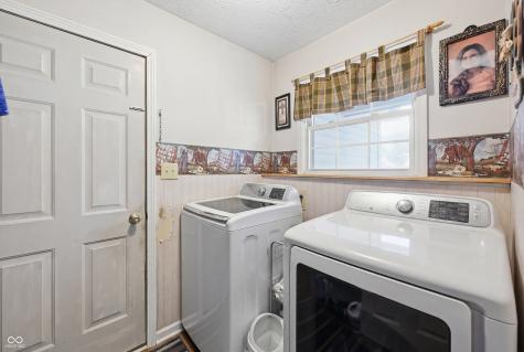 986 Youngs Creek Drive Franklin IN 46131